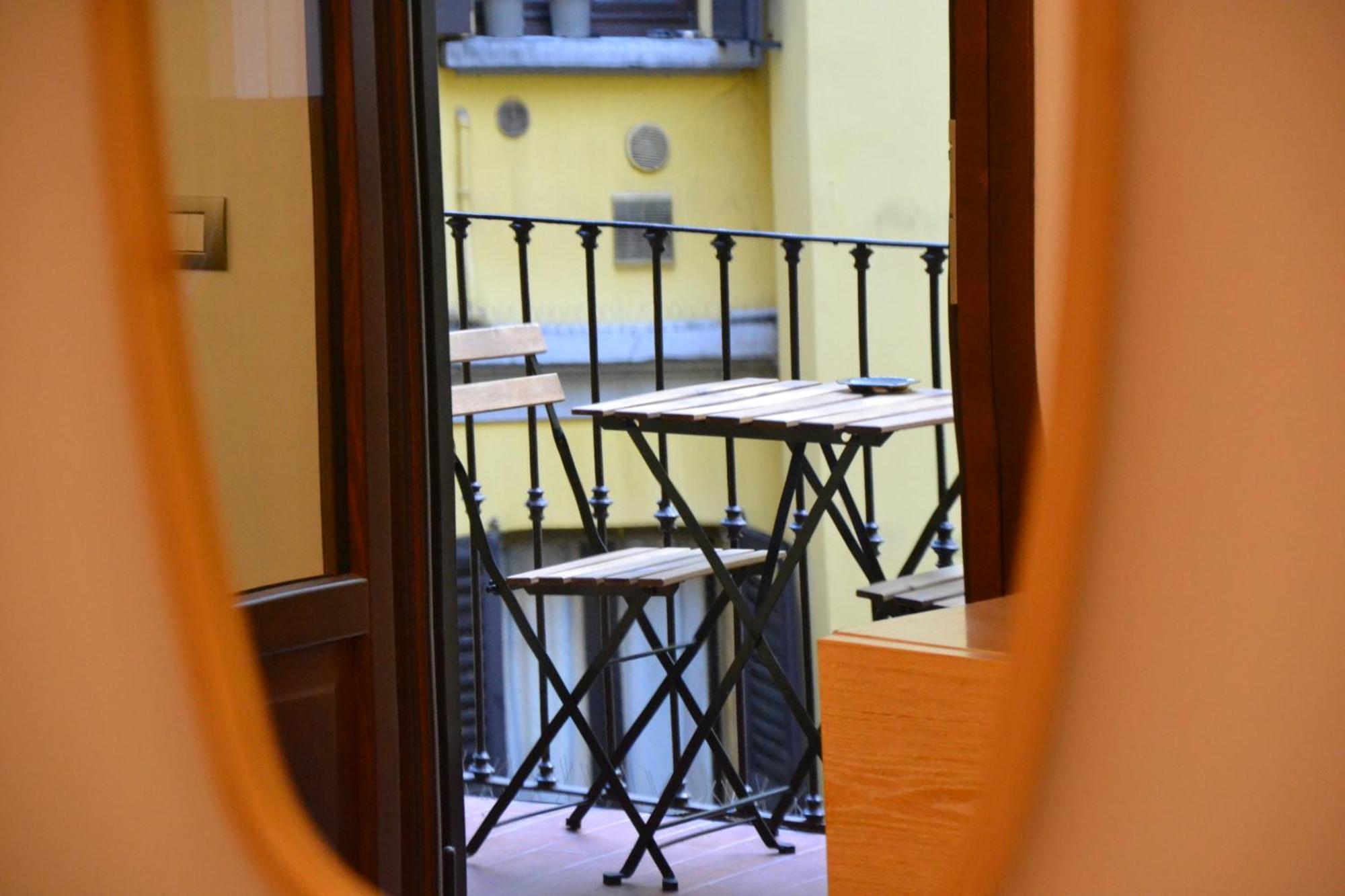 Bubi House Porta Romana Milan Bagian luar foto