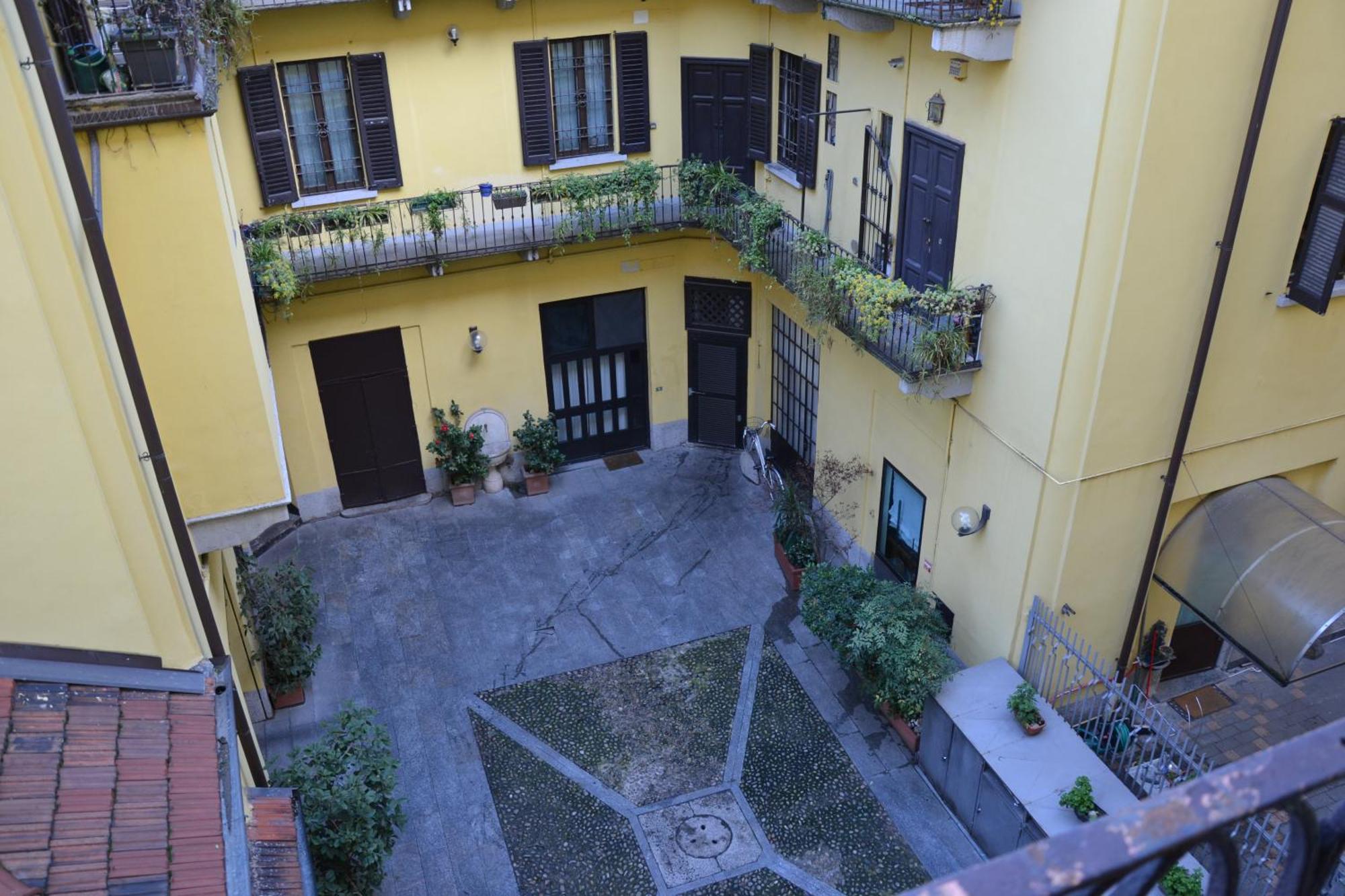 Bubi House Porta Romana Milan Bagian luar foto