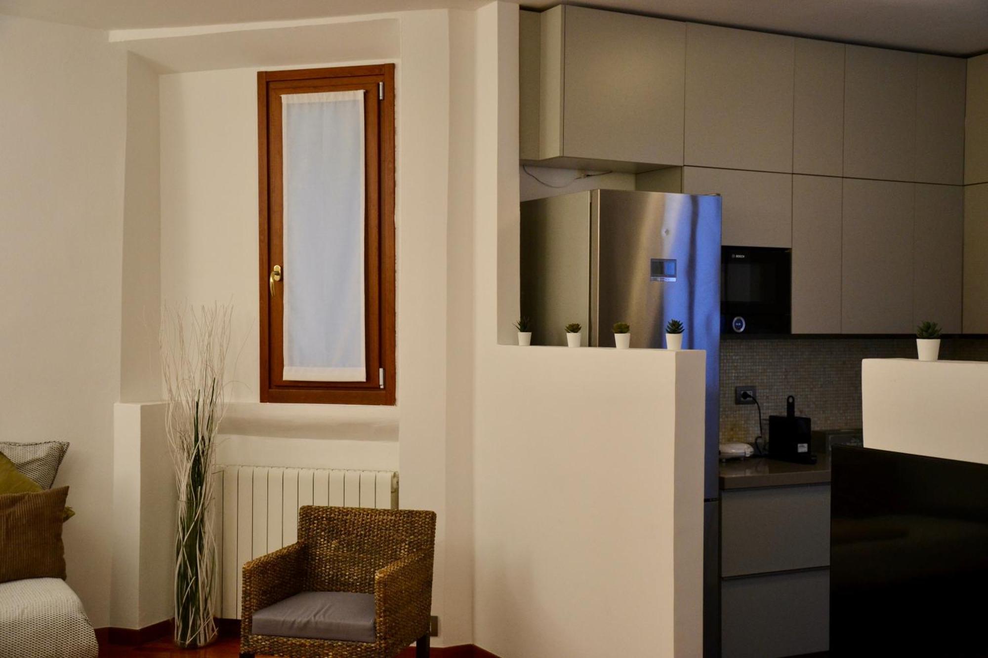 Bubi House Porta Romana Milan Bagian luar foto